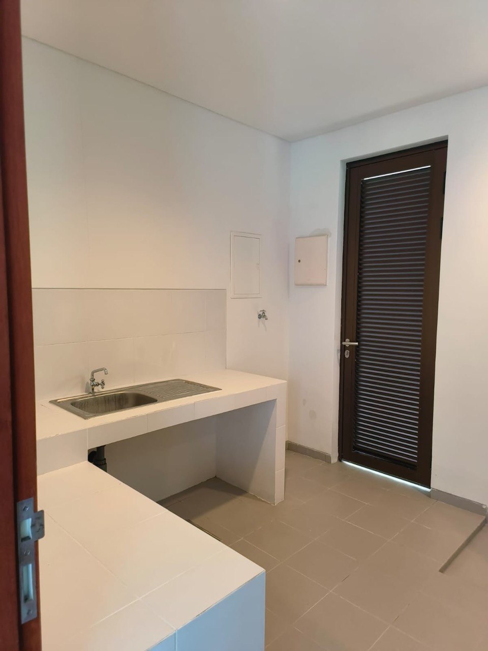 Dijual Rumah Mewah Siap Huni di Kawasan Premium Graha Natura Surabaya Barat - Thumbnail 6