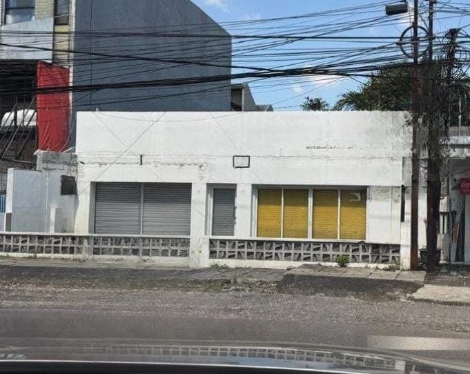 Disewakan Ruko 1 Lantai Jalan Nginden Semolo Lokasi Strategis Surabaya Timur - Image 1