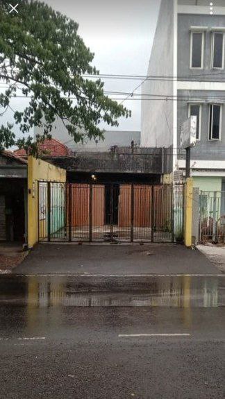 Dijual Ruko 1 Lantai Strategis Cocok Untuk Usaha di Jalan Raya Menganti Gresik - Image 1