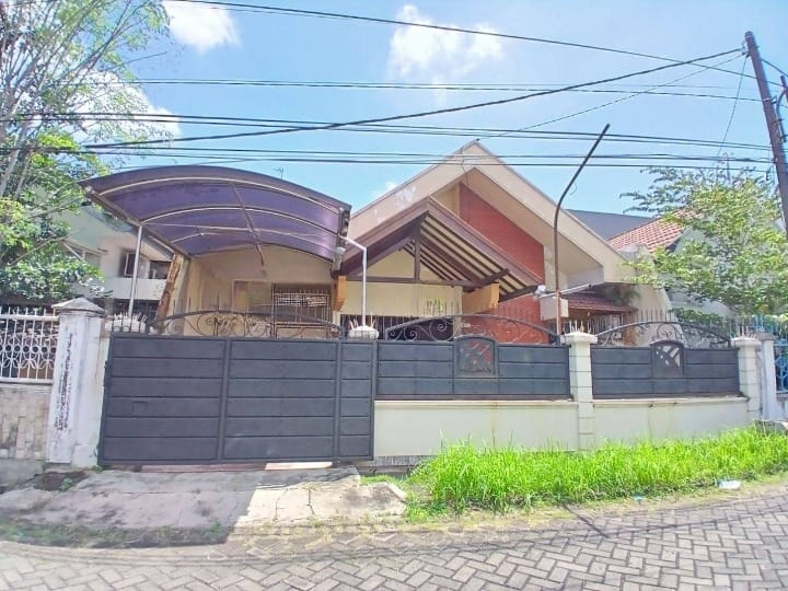 Disewakan Rumah 1 Lantai Siap Huni Manyar Tirtoyoso Surabaya Timur - Image 1