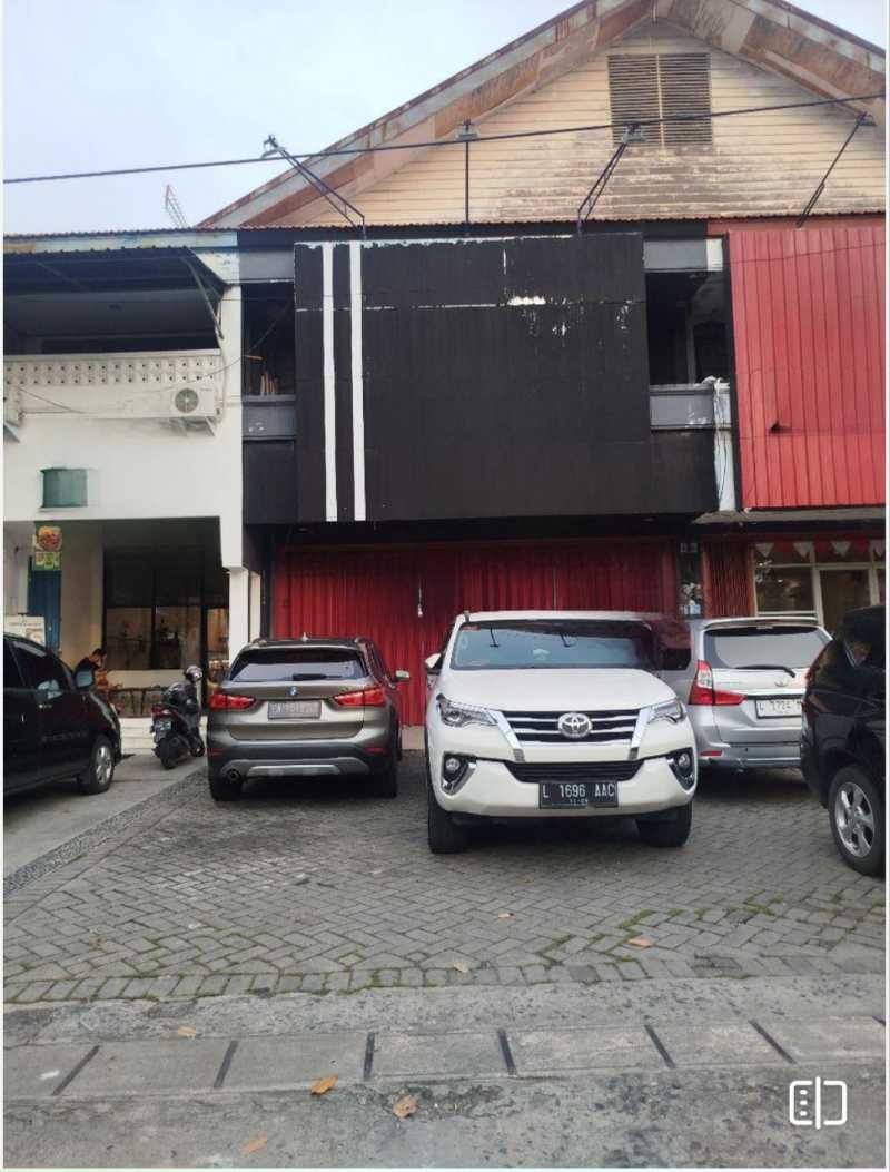 Disewakan Ruko Lokasi Strategis di Raya Kutai Surabaya Pusat - Image 1