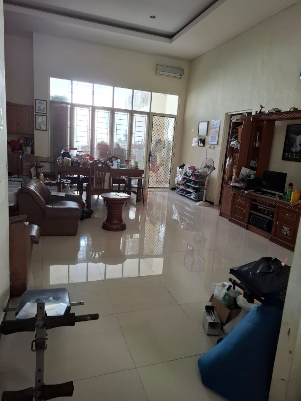 Dijual Rumah 1 Lantai Semi Furnished Manyar Tirtomoyo Lokasi Strategis Surabaya Timur - Thumbnail 6
