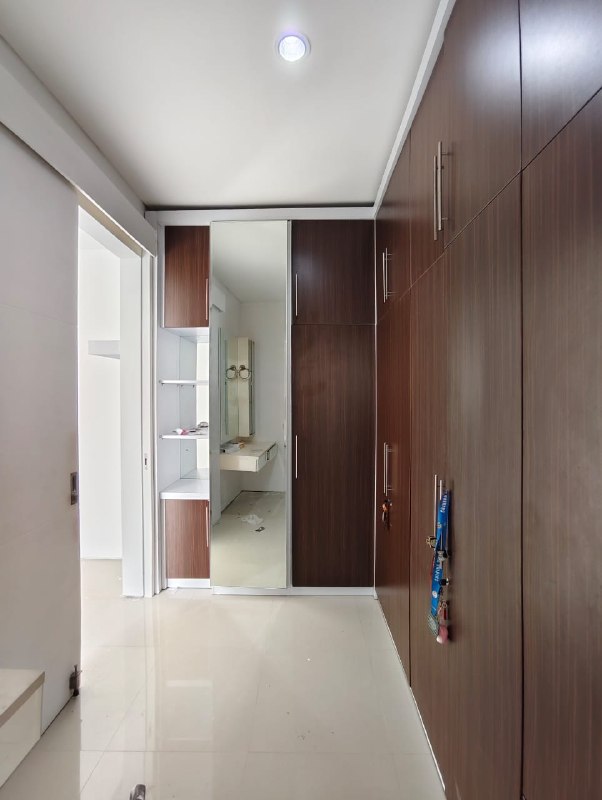 Dijual Rumah Mewah Siap Huni di Kawasan Royal Park Surabaya Barat - Thumbnail 8