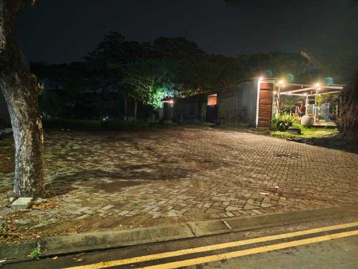 Disewakan Tanah Komersial Area Luas Strategis di Bukit Telaga Golf Citraland Surabaya Barat - Image 1