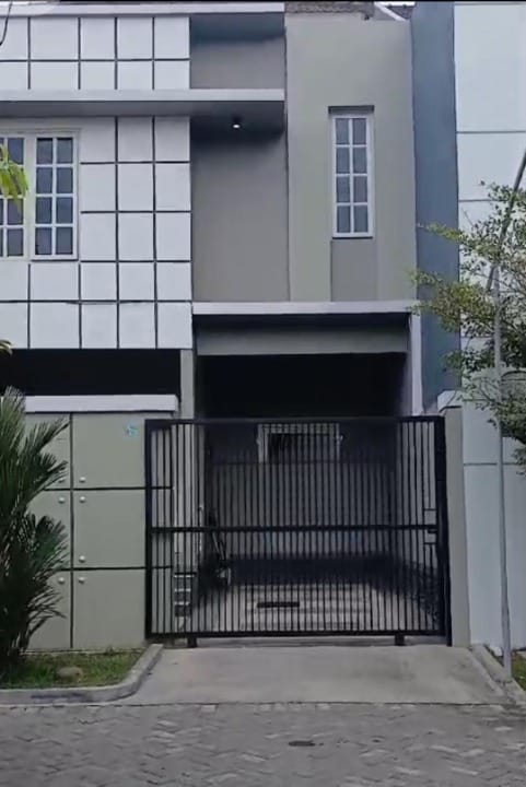 Dijual Rumah Baru Minimalis Tenggilis Utara Lokasi Strategis Surabaya Timur - Image 1