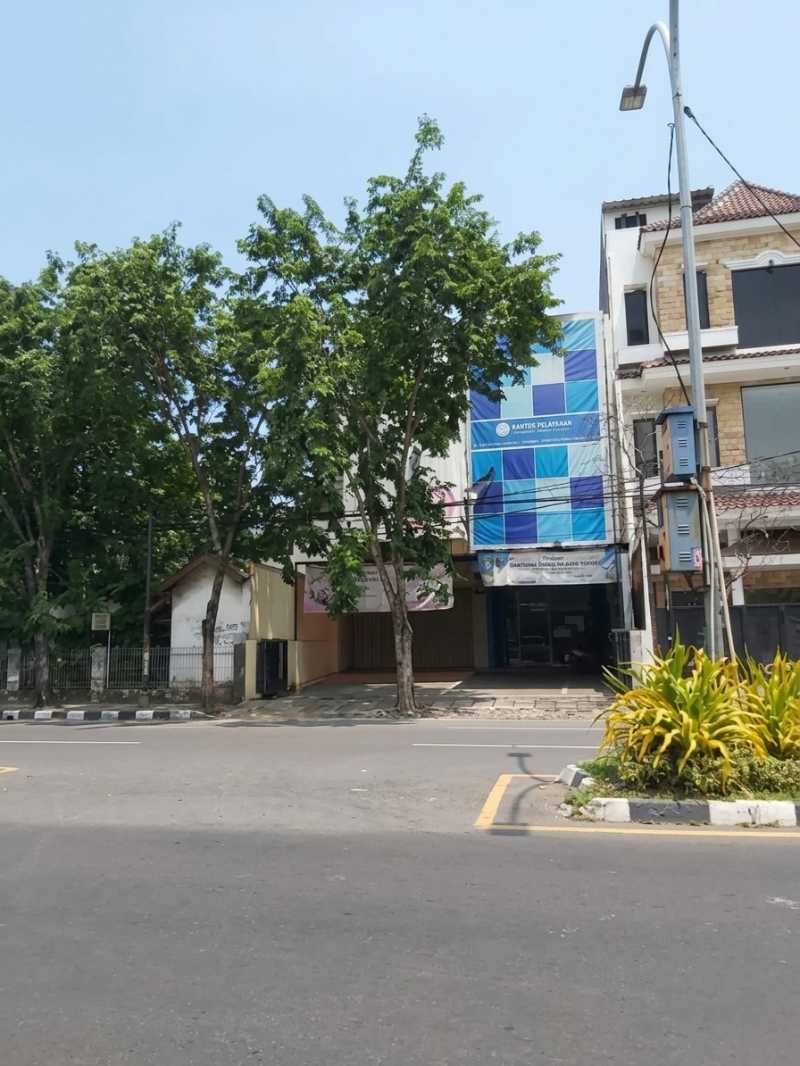 Disewakan Ruko Unit Jejer di Raya Kusuma Bangsa Surabaya Pusat - Image 1