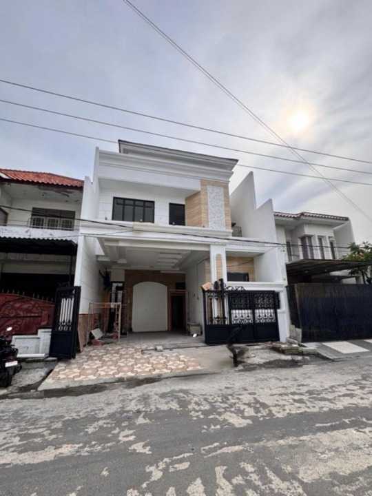 Dijual Rumah Baru 2 Lantai Mewah Siap Huni di Wilayah Babatan Pantai Surabaya Timur - Thumbnail 6