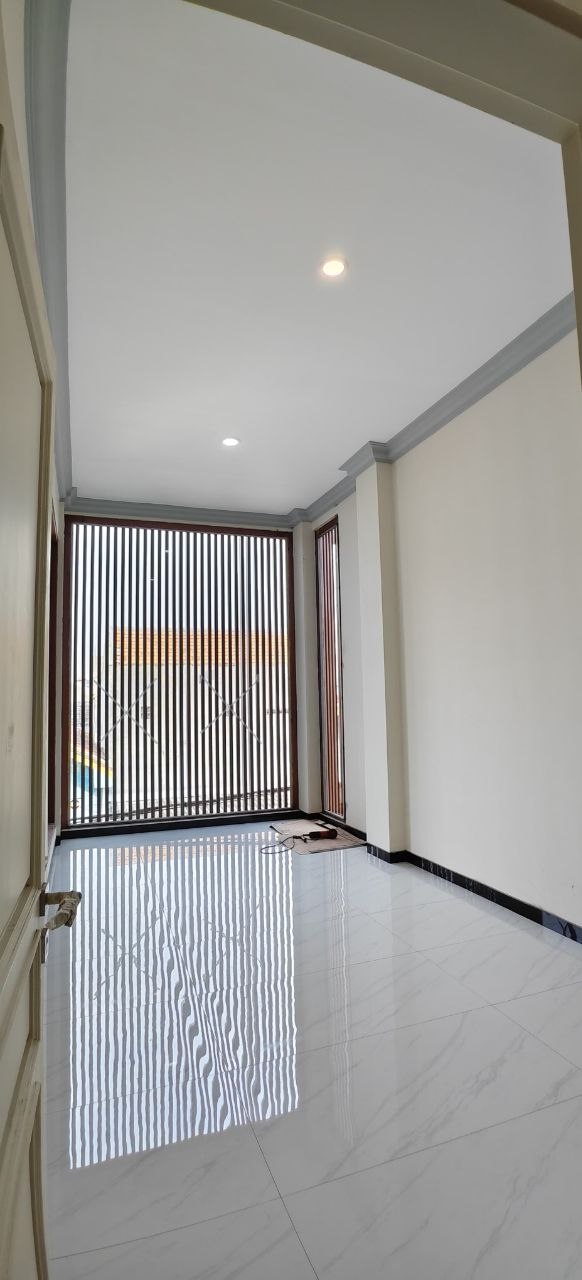 Dijual Rumah Baru Mewah 2 Lantai Siap Huni di Jalan Manukan Indah Surabaya Barat - Thumbnail 7