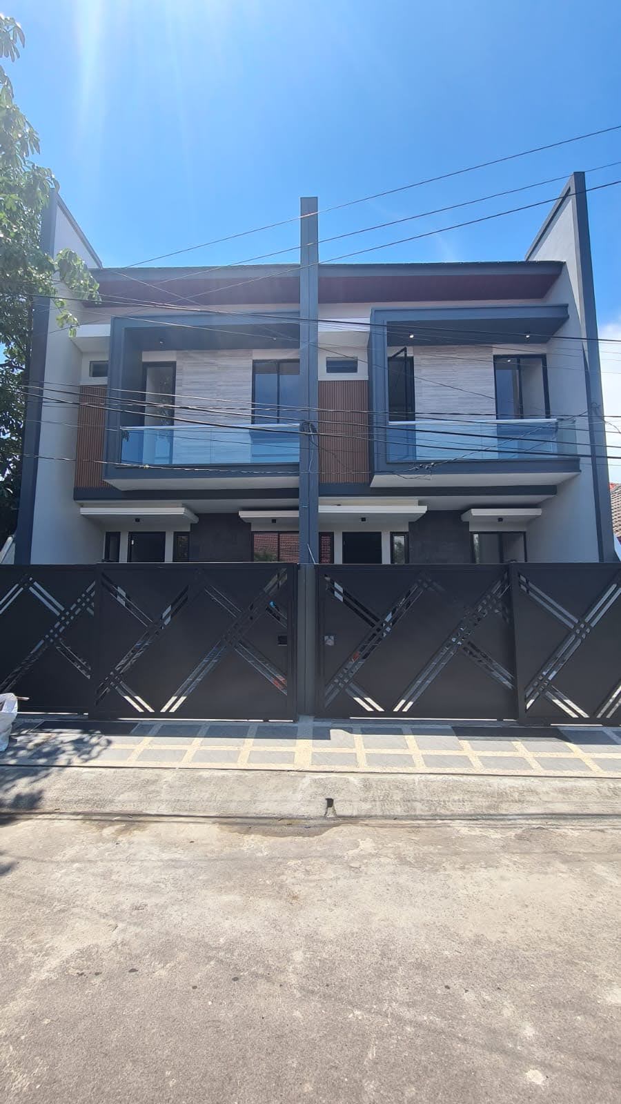 Dijual Rumah Baru Gress di Manyar Tirtoyoso Selatan, Surabaya Timur - Image 1