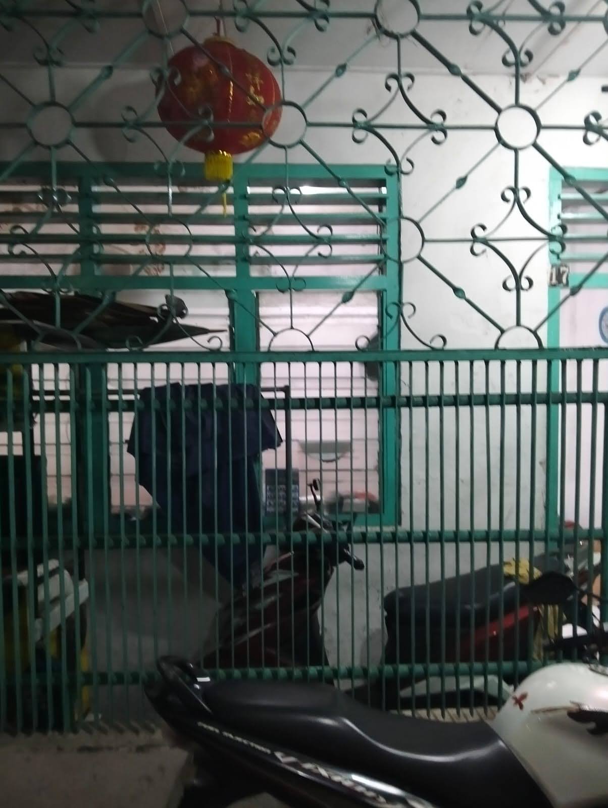 Dijual Murah Rumah 2 Lantai di Kapasan Dalem, Surabaya Utara - Image 1