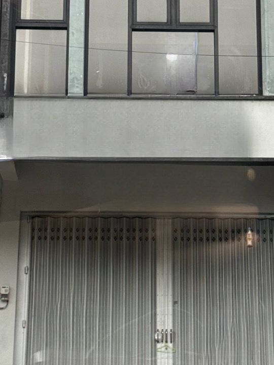 Dijual Ruko Strategis di Jalan Raya Wiyung Surabaya Barat - Image 1