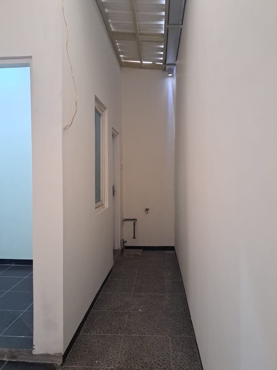 Dijual Rumah Baru Gress 2 Lantai Minimalis Siap Huni di Wilayah Mulyosari Surabaya Timur - Thumbnail 4