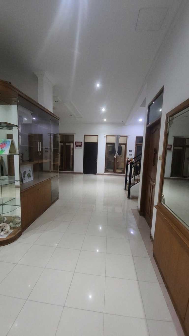 Disewakan Rumah Nyaman di Villa Permata Mutiara Pakuwon City Surabaya Timur - Thumbnail 2