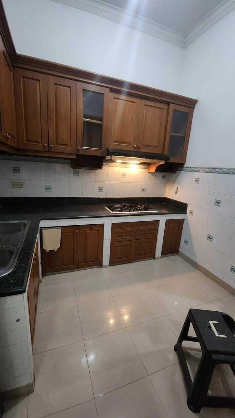 Disewakan Rumah Nyaman di Villa Permata Mutiara Pakuwon City Surabaya Timur - Thumbnail 3