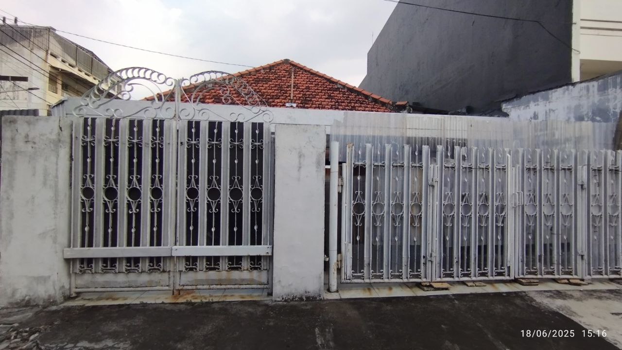 Dijual Rumah Hook Lokasi Strategis di Wilayah Ngagel Jaya Utara Surabaya Timur - Image 1