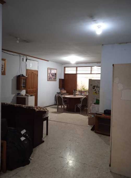 Dijual Rumah Mewah di Raya Dukuh Kupang Surabaya Barat - Thumbnail 5
