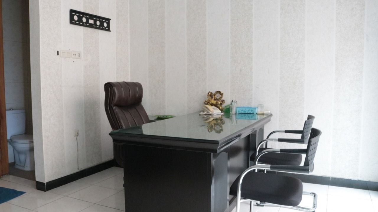 Dijual Rumah Mewah dan Luas Cocok untuk Hunian atau Guesthouse di Sutorejo Barat Surabaya Timur - Thumbnail 8