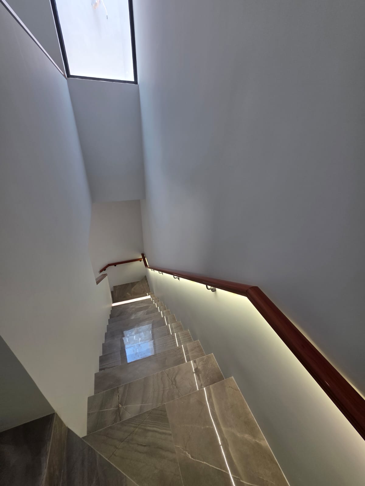 Dijual Rumah Modern Minimalis di Sutorejo Prima Indah Utara Surabaya Timur - Thumbnail 3