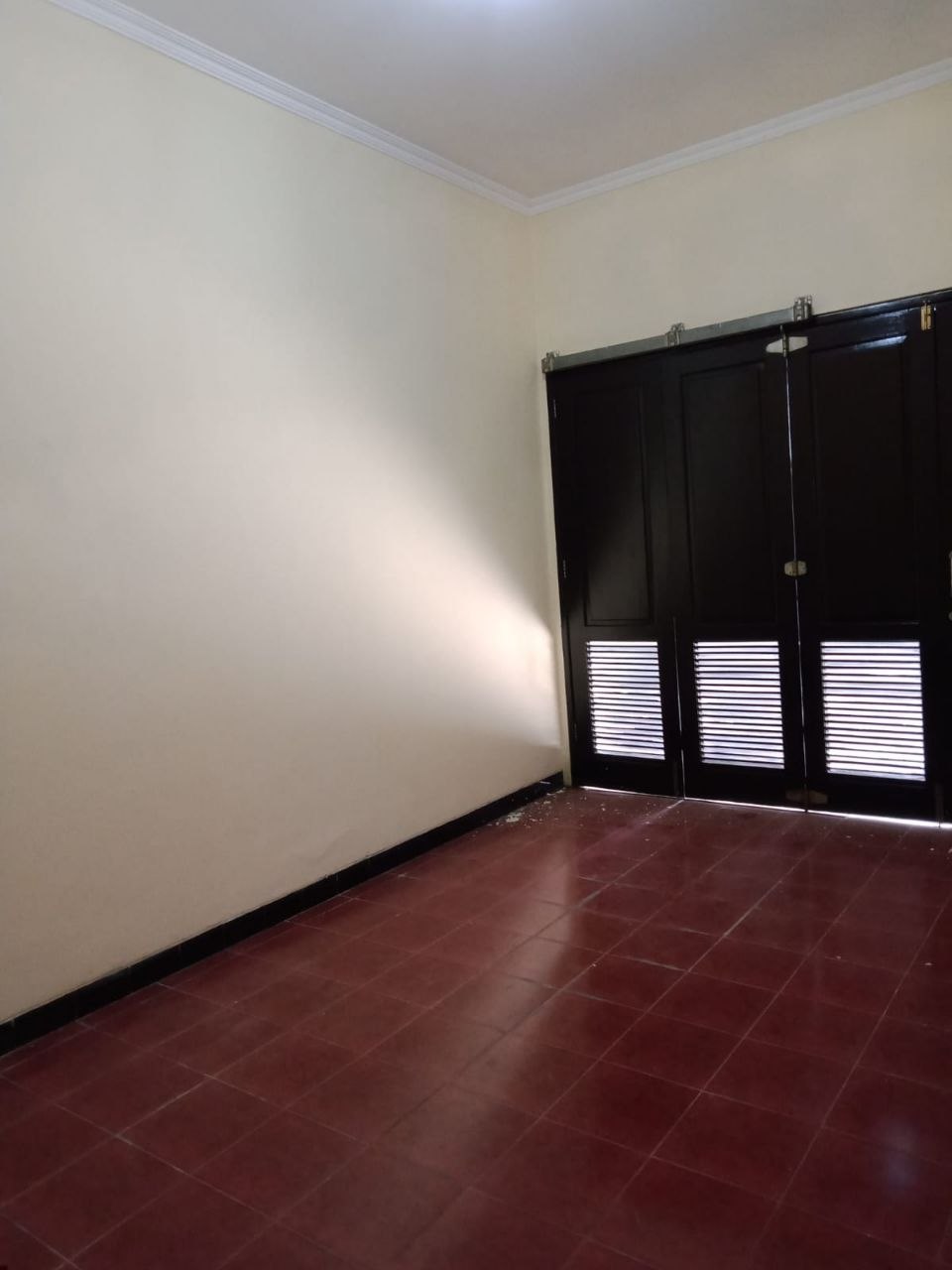 Dijual Rumah Bagus Siap Huni di Bendul Merisi Selatan Surabaya Selatan - Thumbnail 6