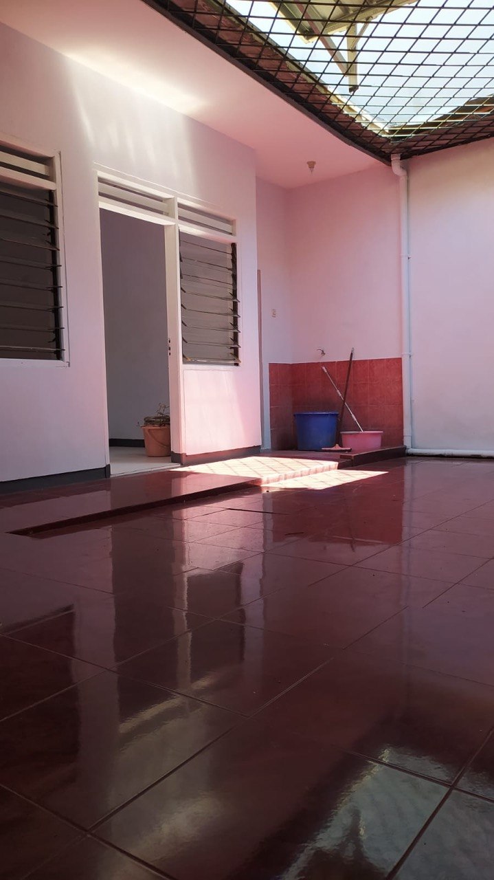 Dijual Rumah Nyaman Minimalis Siap Huni di Kawasan Nirwana Eksekutif Surabaya Timur - Image 1