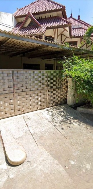 Dijual Rumah Mewah Luas Siap Huni di Wilayah Margorejo Indah Surabaya Selatan - Thumbnail 6