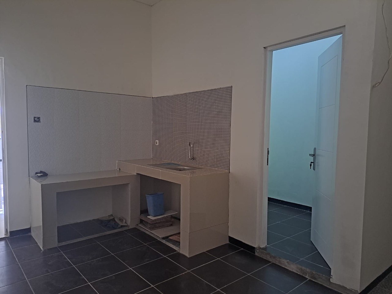 Dijual Rumah Baru Gress 2 Lantai Minimalis Siap Huni di Wilayah Mulyosari Surabaya Timur - Thumbnail 7