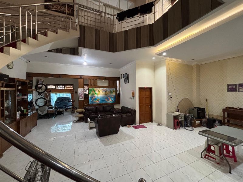 Dijual Rumah 2,5 Lantai Siap Huni di Jl. Tanjung Sari Baru Darmo Satelit Surabaya Barat - Thumbnail 3
