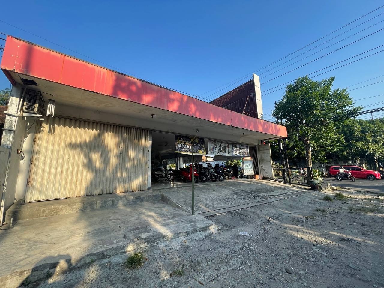 Dijual/Disewakan Toko 1 Lantai Hook Strategis di Kawasan Jalan Kalasan Pacar Keling Surabaya Timur - Thumbnail 4