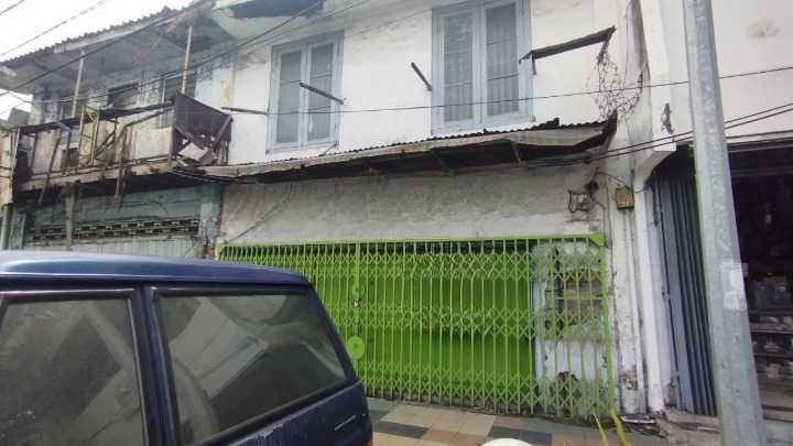 Dijual/Disewakan Ruko 2 Lantai Strategis Cocok Untuk Usaha di Jalan Bubutan Surabaya Pusat - Thumbnail 2