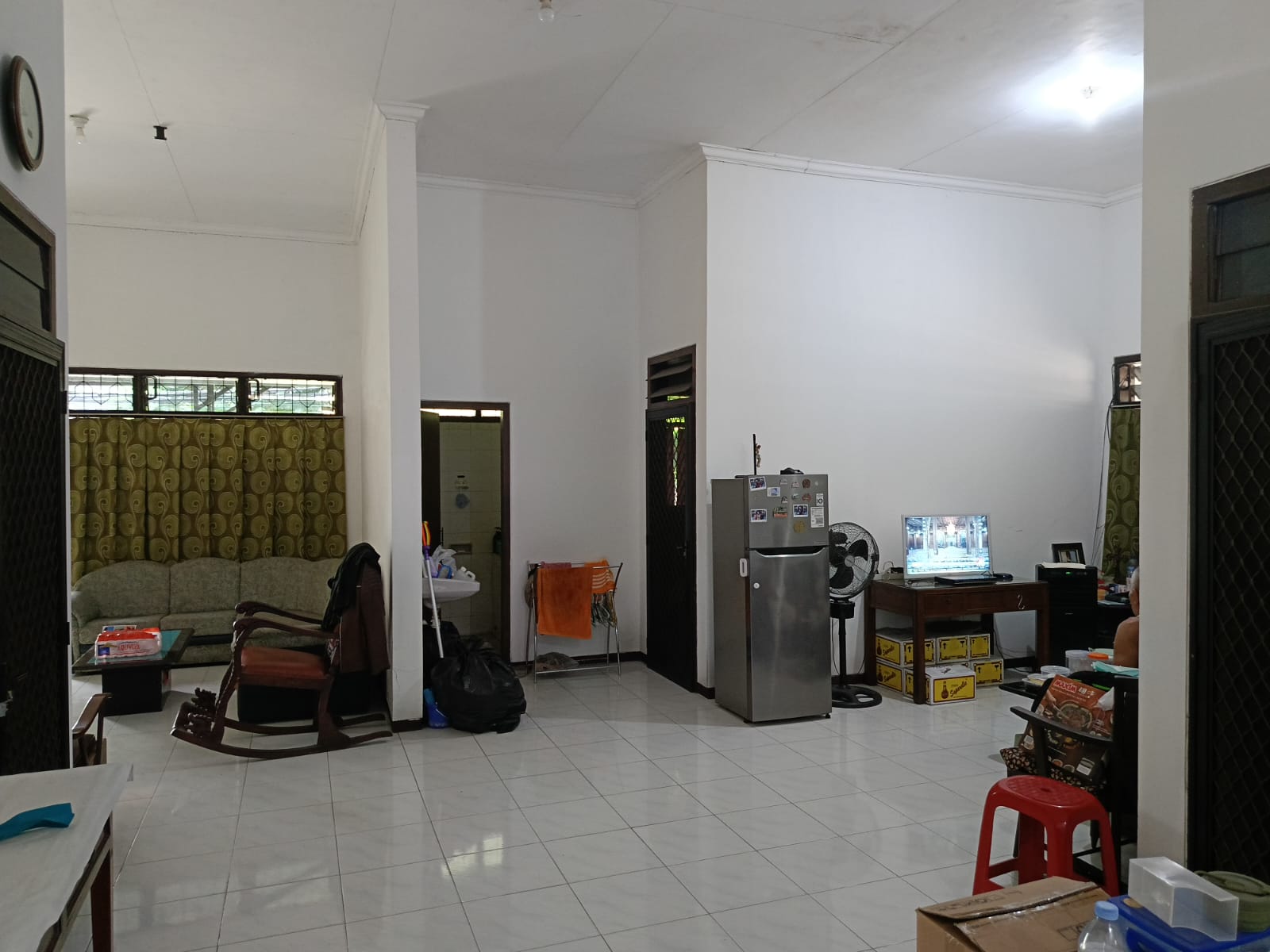 Dijual Rumah Kos Strategis Raya Tenggilis Jalan Utama di Surabaya Selatan - Thumbnail 2
