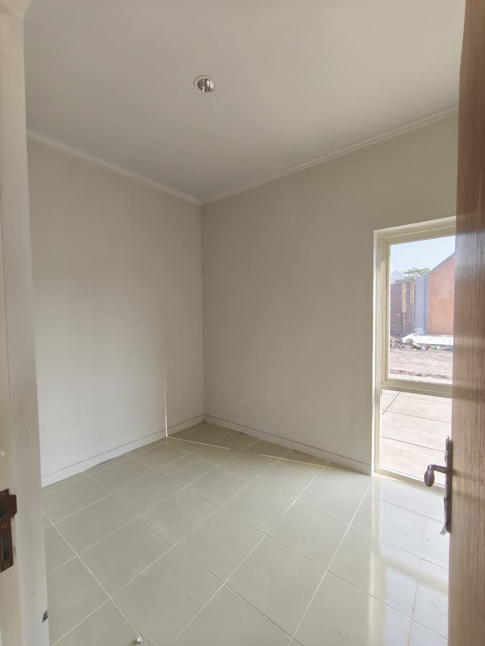 Dijual Rumah Baru Gress Hook di Perum Surya Breeze Gedangan Sidoarjo - Thumbnail 4