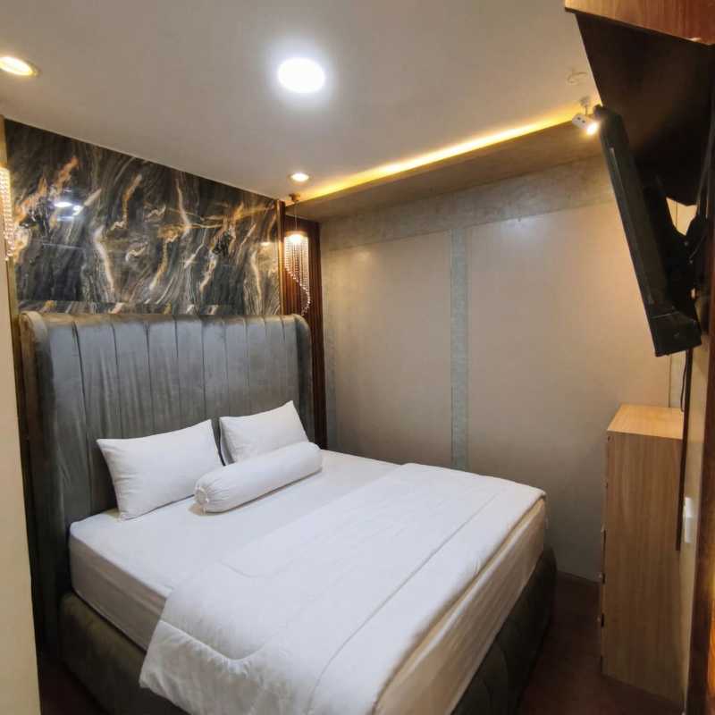 Jual Rumah Baru Renovasi 2,5 Lantai di Northwest Park Citraland Surabaya Barat - Thumbnail 2