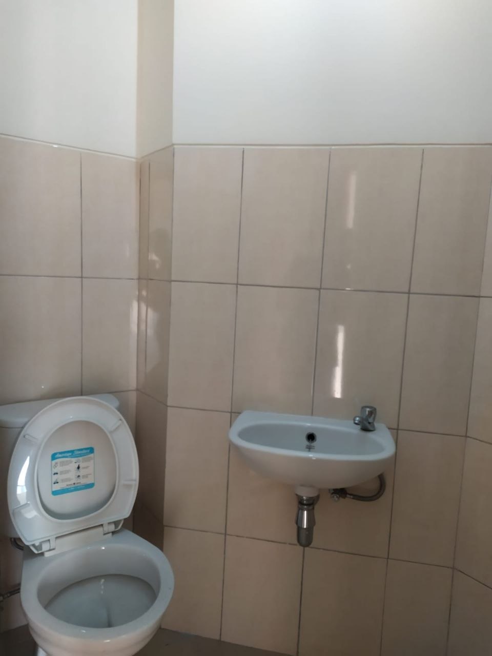 Dijual Apartemen Nyaman Kawasan Strategis di Pavilliun Permata di Surabaya Barat - Thumbnail 4