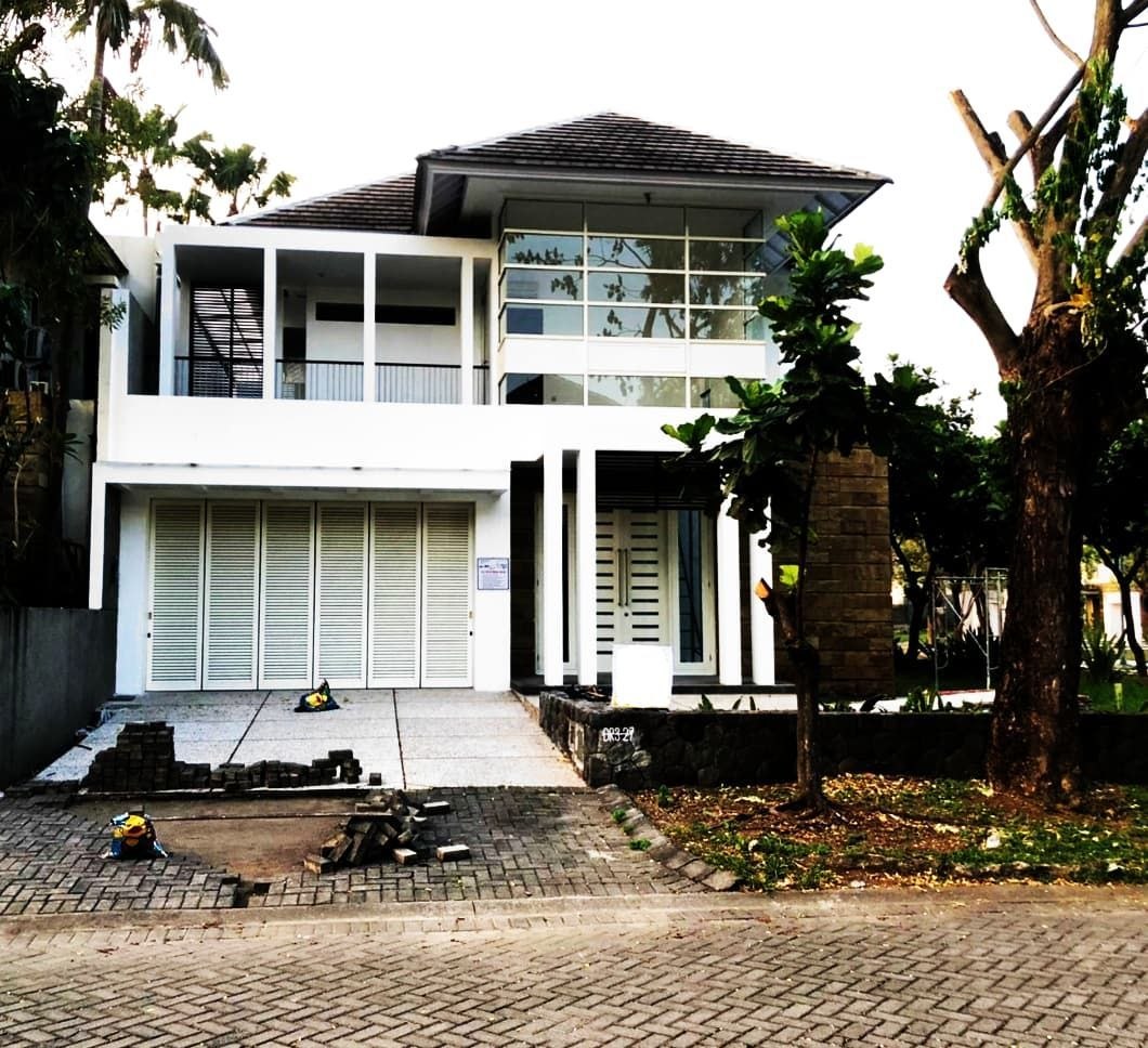Dijual Rumah Mewah Hook Siap Huni di Diamond Hill Citraland Surabaya Barat - Image 1