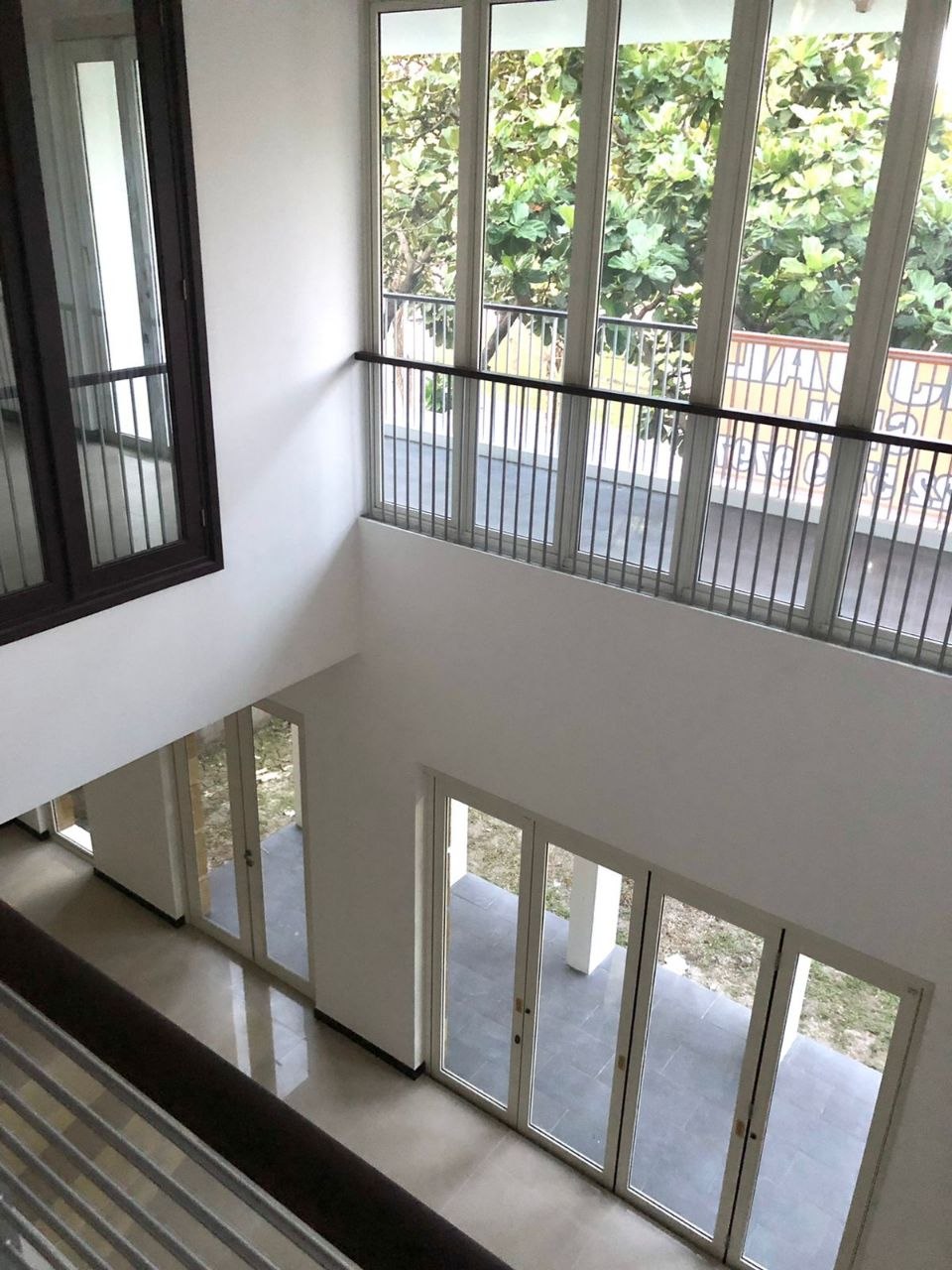 Dijual Rumah Mewah Hook Siap Huni di Diamond Hill Citraland Surabaya Barat - Thumbnail 7