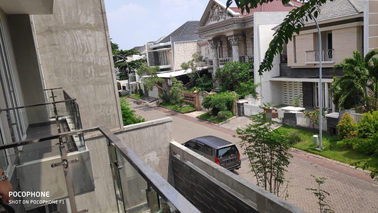 Jual Rumah Mewah 2 Lantai di San Antonio Pakuwon City Surabaya Timur - Thumbnail 3