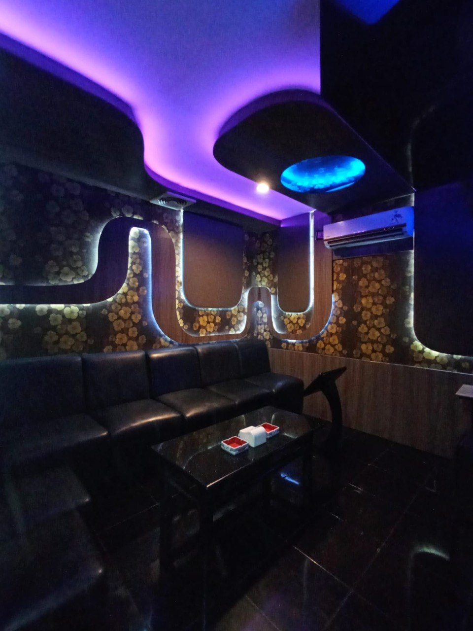 Dijual Tempat Usaha Karaoke Strategis Komersial Area di Kawasan Kusuma Bangsa Surabaya Pusat - Image 1