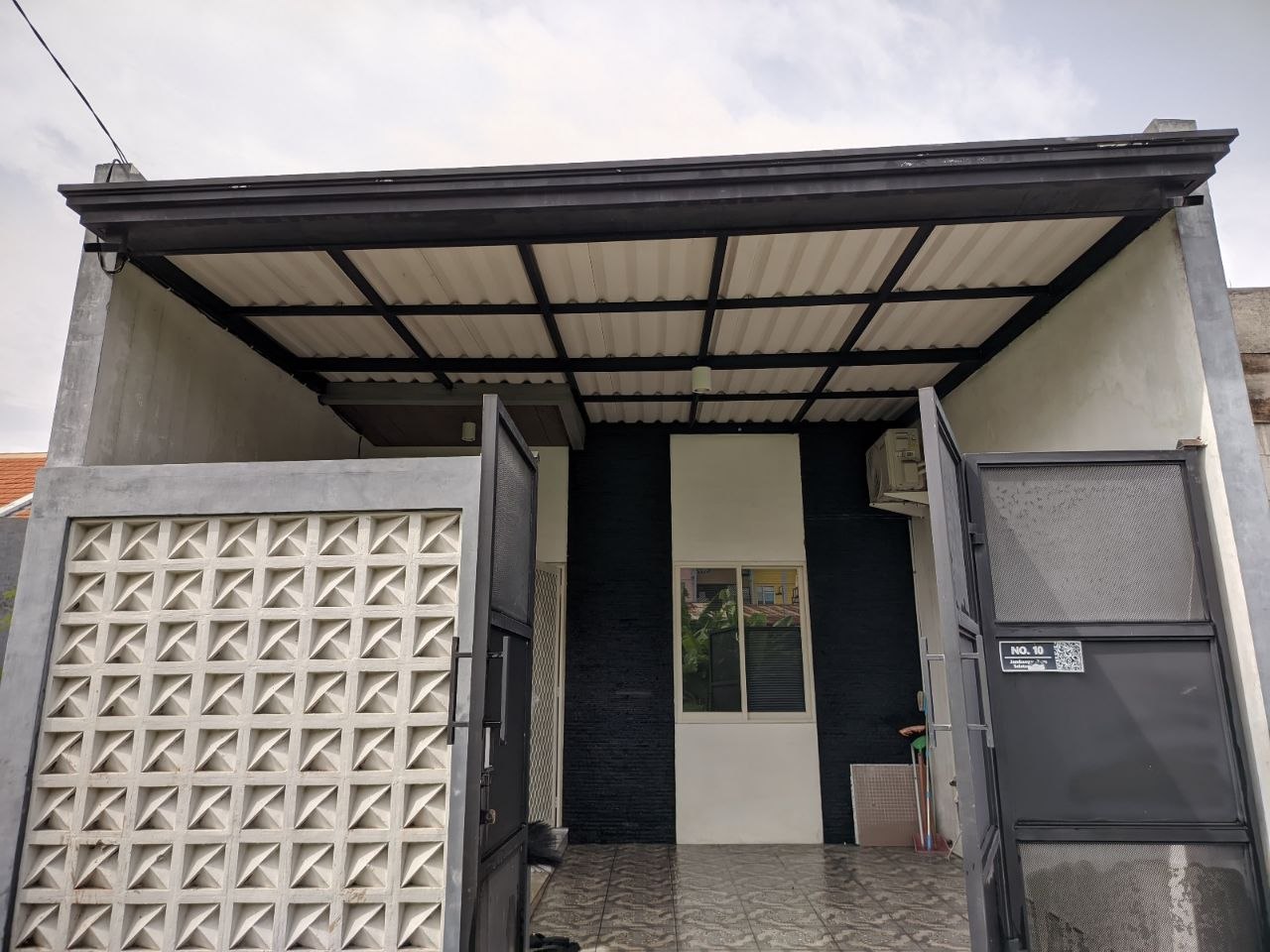 Dijual Rumah Siap Huni di Jalan Jambangan Baru Surabaya Selatan - Thumbnail 2