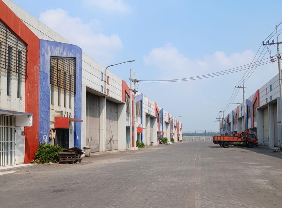 Dijual Gudang Strategis Akses Mudah di Legundi Biz Park Driyorejo Gresik - Image 1