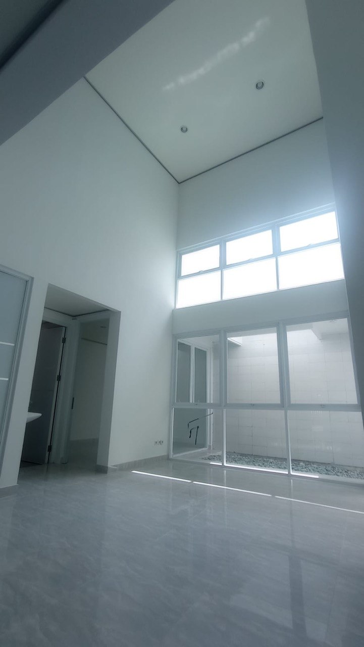 Jual Rumah Baru 2 Lantai di International Village Citraland Surabaya Barat - Thumbnail 2