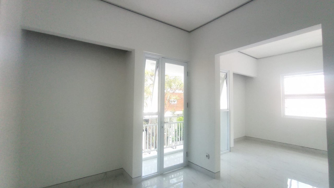 Jual Rumah Baru 2 Lantai di International Village Citraland Surabaya Barat - Thumbnail 8