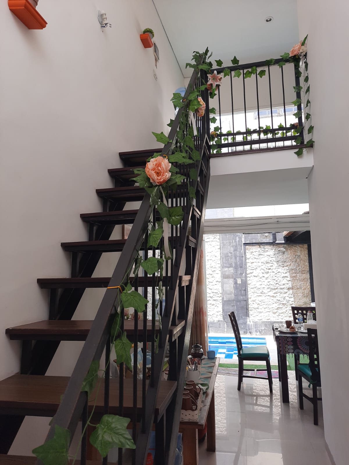 Dijual / Disewakan Guest House Strategis di Puri Gading Jimbaran Bali - Thumbnail 2