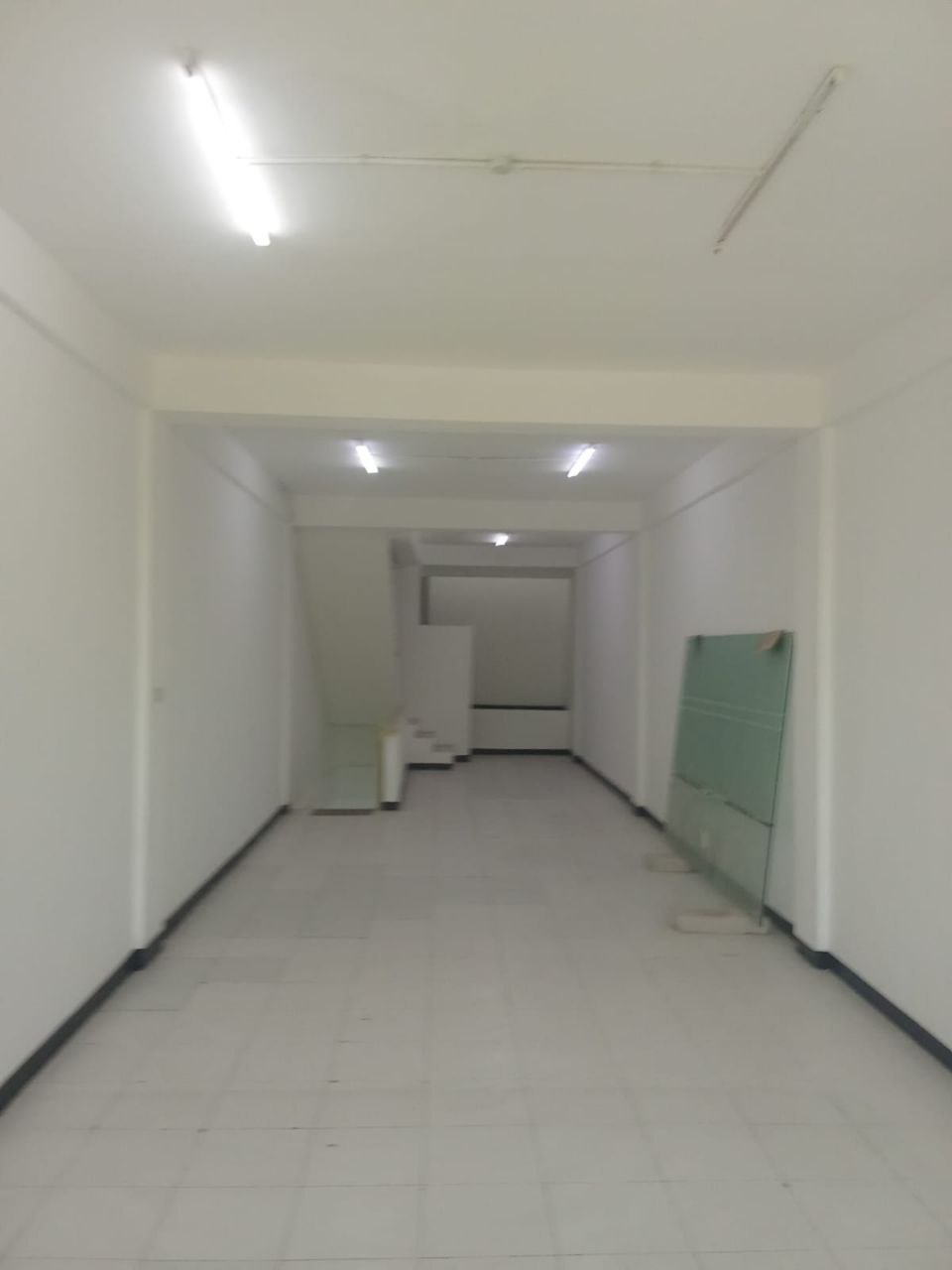 Disewakan Ruko Strategis di Nol Jalan Raya HR Muhammad Surabaya Barat - Thumbnail 3
