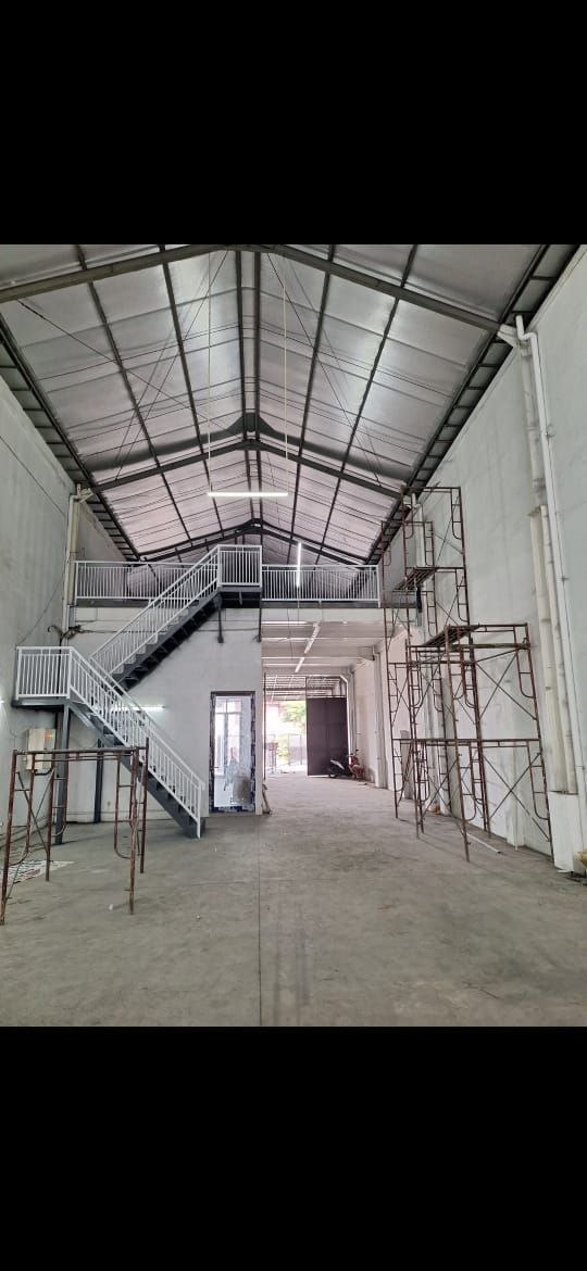 Dijual/Disewakan Gudang Siap Pakai di Raya Gilang Sidoarjo