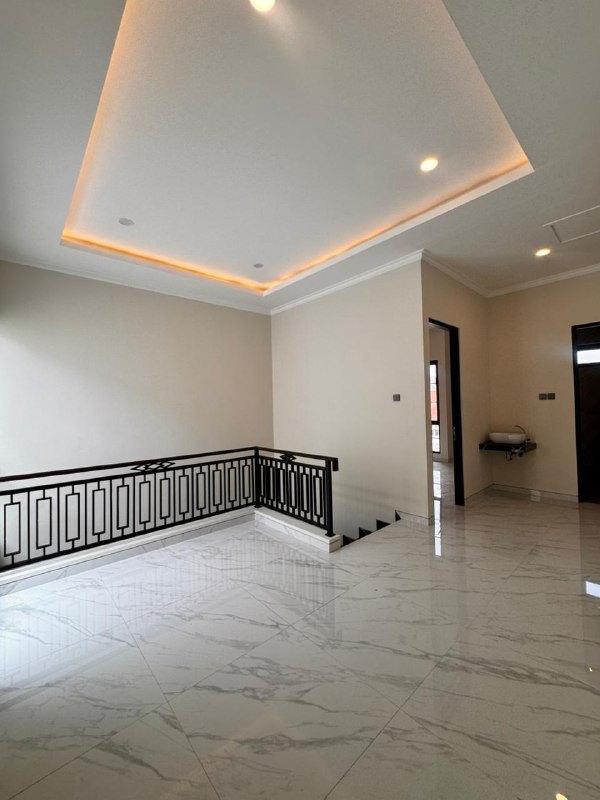 Dijual Rumah Langka Baru Gress di Kawasan Manyar Jaya Surabaya Timur - Thumbnail 5