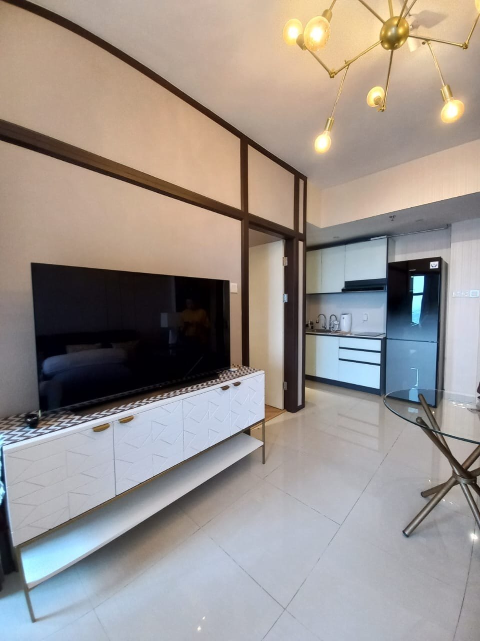 Disewakan Apartemen Mewah Full Furnished di Benson Surabaya Barat - Thumbnail 3