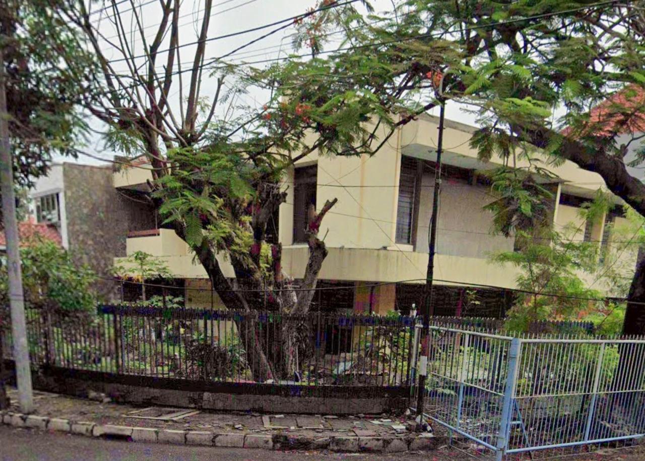 Jual Rumah Hook di Jaksa Agung Suprapto Surabaya Pusat - Image 1