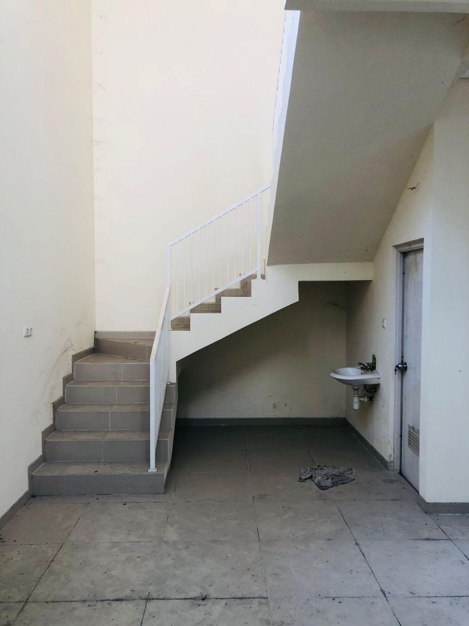 Jual Rumah 2 Lantai minimalis di Bukit Palma Lokasi Citraland Surabaya Barat - Thumbnail 4