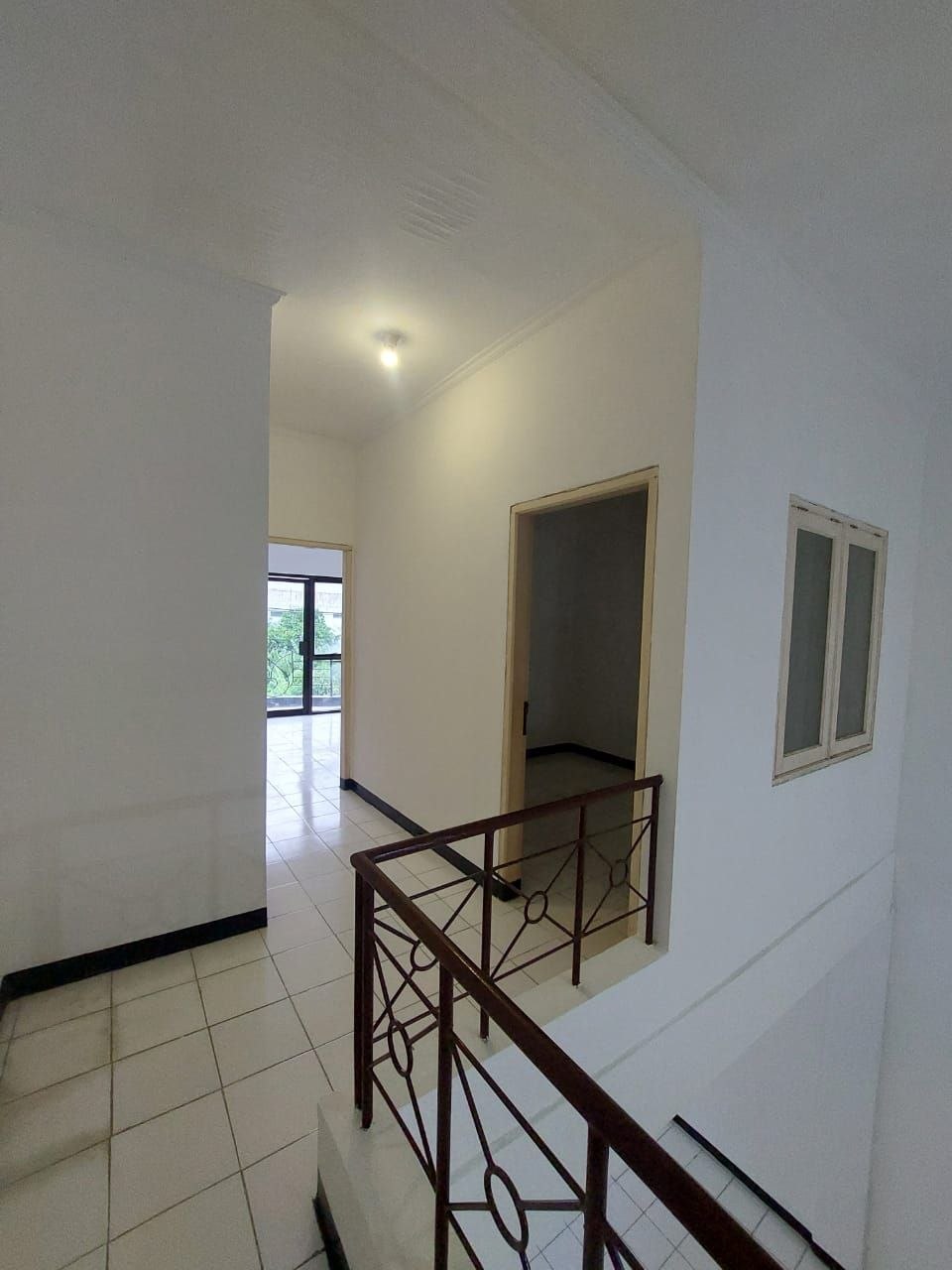 Jual Ruko 2 Lantai Jejer Lokasi Strategis di Jalan Kenjeran Surabaya Utara - Thumbnail 3