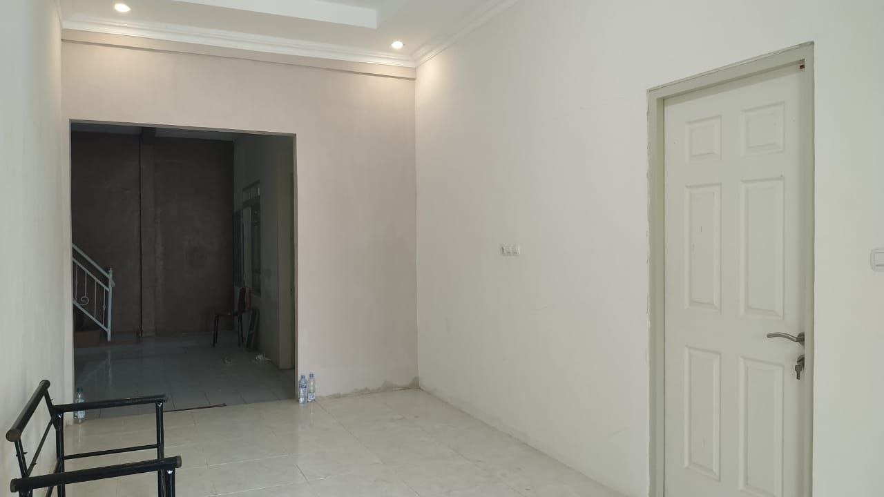Dijual Rumah 2 Lantai Kawasan Strategis di Perumahan Merpati Juanda Sidoarjo - Thumbnail 3